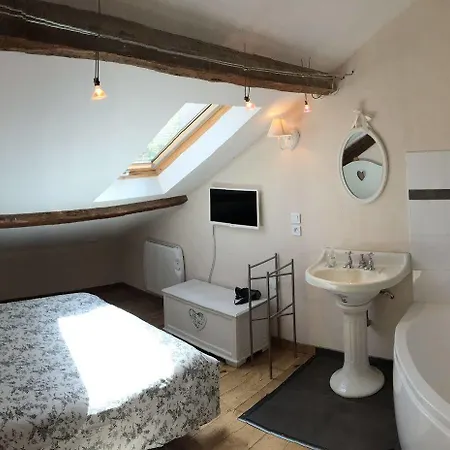 Guest house La Ferme Des Moulineaux 3*